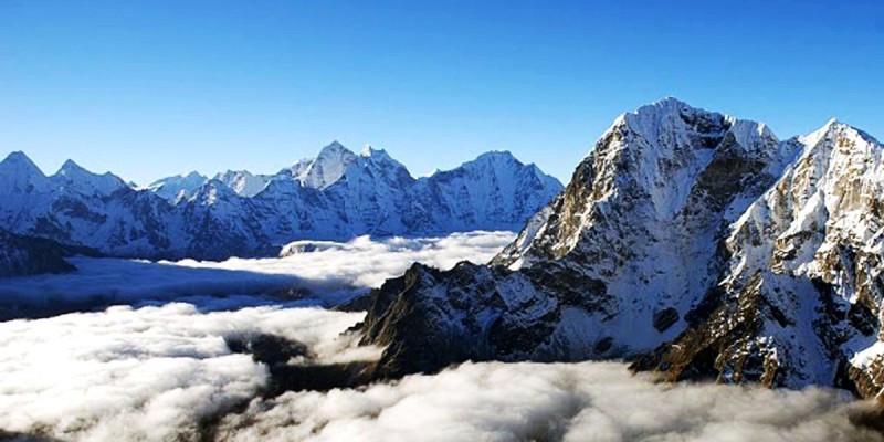 Journey to the Clouds: A Complete Guide to Lobuche Peak Climbing