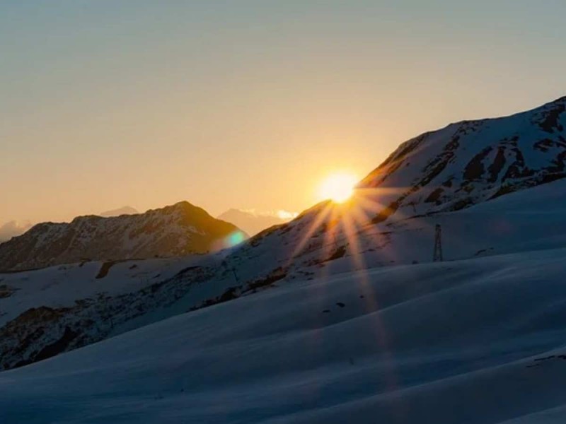 Mera Peak in Winter: A Silent Adventure Above the Clouds